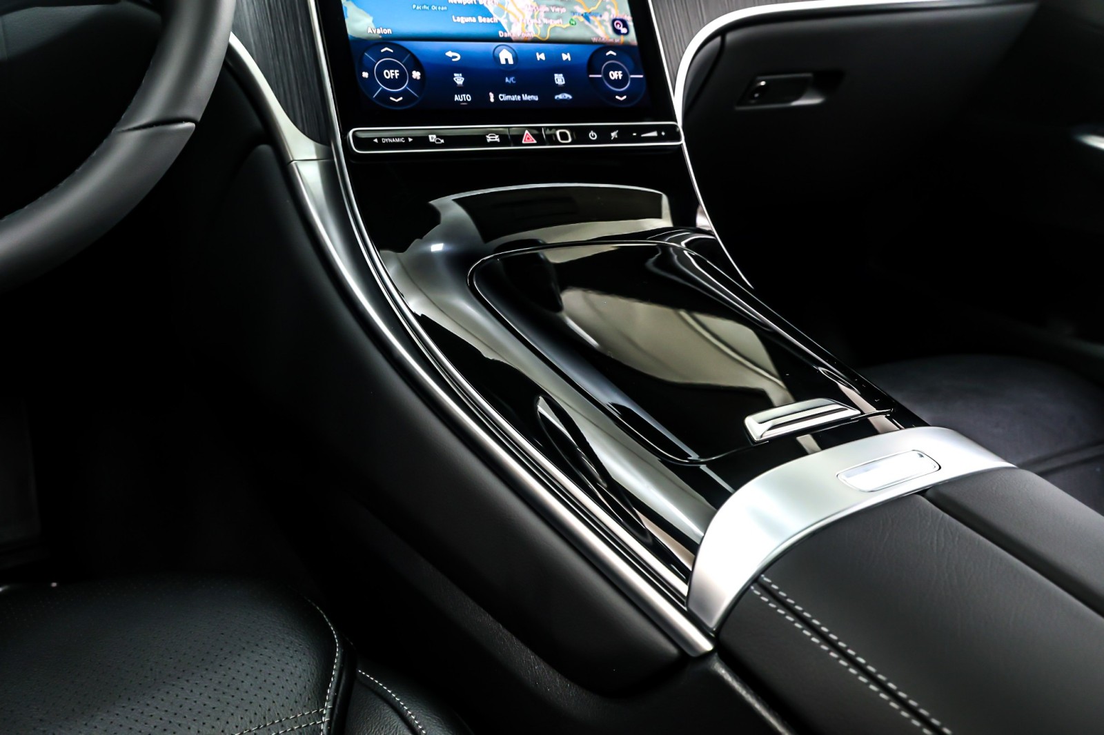 New 2026 Black Mercedes-Benz GLC 300 image 6