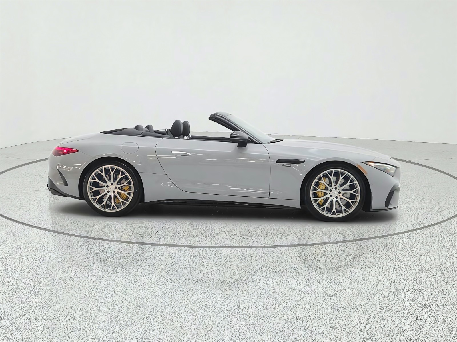 Certified Used 2022 MANUFAKTUR Alpine Grey Mercedes-Benz AMG® SL 63 Roadster image 4