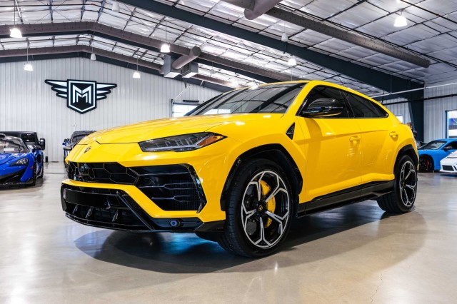 Used Car 2022 Lamborghini Urus  For Sale Under $230,000 In Boerne, Texas