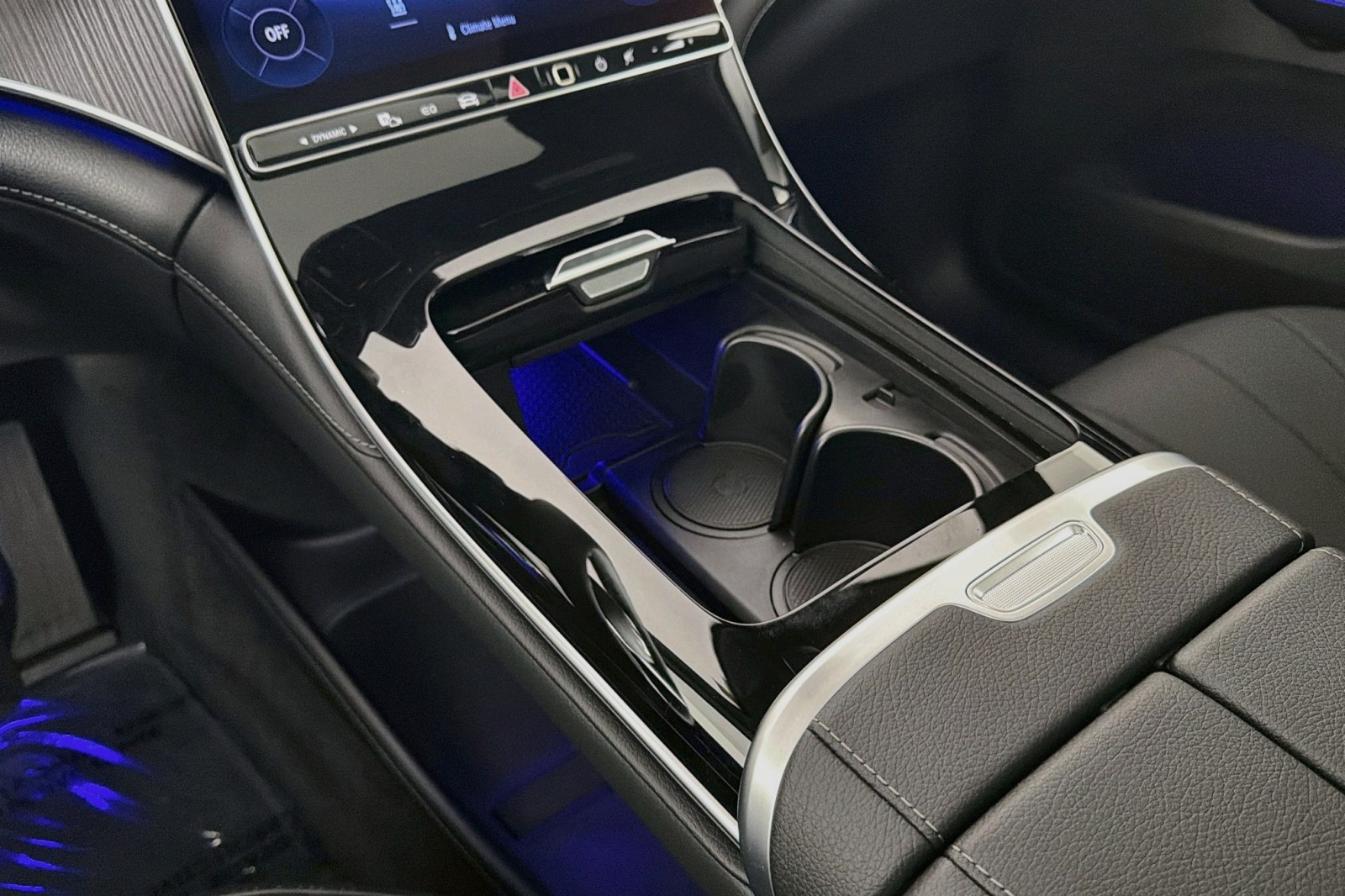New 2027 Black Mercedes-Benz EQE 320 4MATIC® SUV image 5