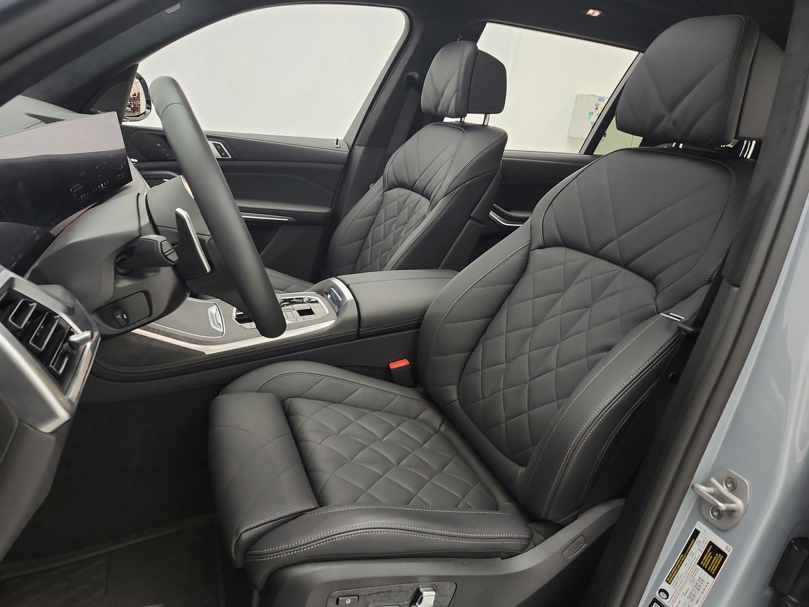 Used 2026 Brooklyn Grey Metallic BMW xDrive40i Sports Activity Vehicle image 10