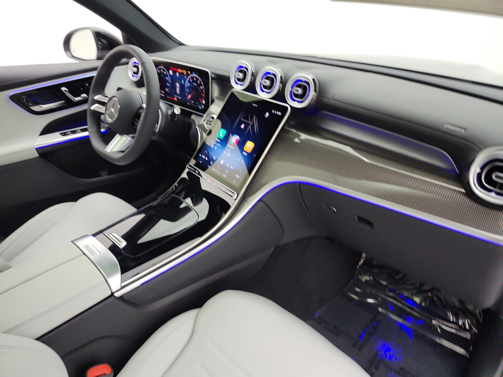 New 2026 Obsidian Black Metallic Mercedes-Benz GLC 300 4MATIC® Coupe image 15