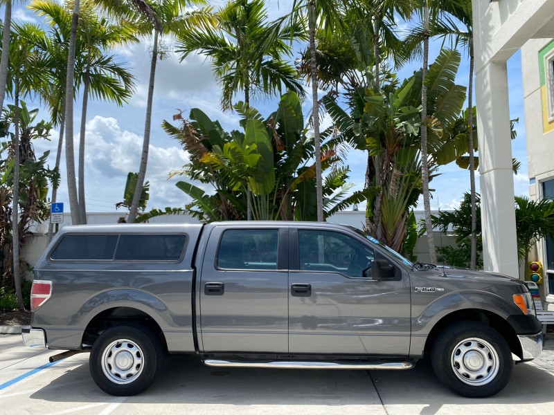 2010 Ford F-150 4 DR CREW XL LOW MILES 34,625 in , 