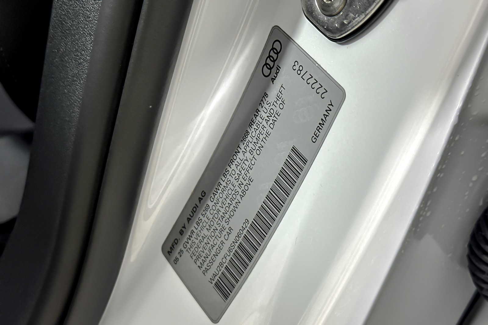 New 2025 Glacier White Metallic Audi Premium Plus 2.0 TFSI quattro image 23