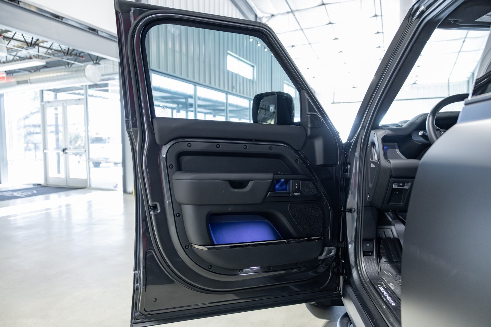 Used Car 2025 Land Rover Defender  Octa Edition One For Sale Under $170,000 In Boerne, Texas