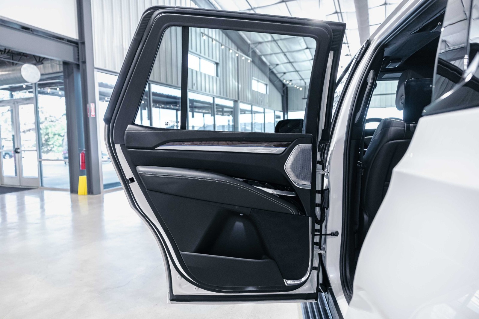 Used Car 2025 Cadillac Escalade  4wd Sport Platinum For Sale Under $130,000 In Boerne, Texas