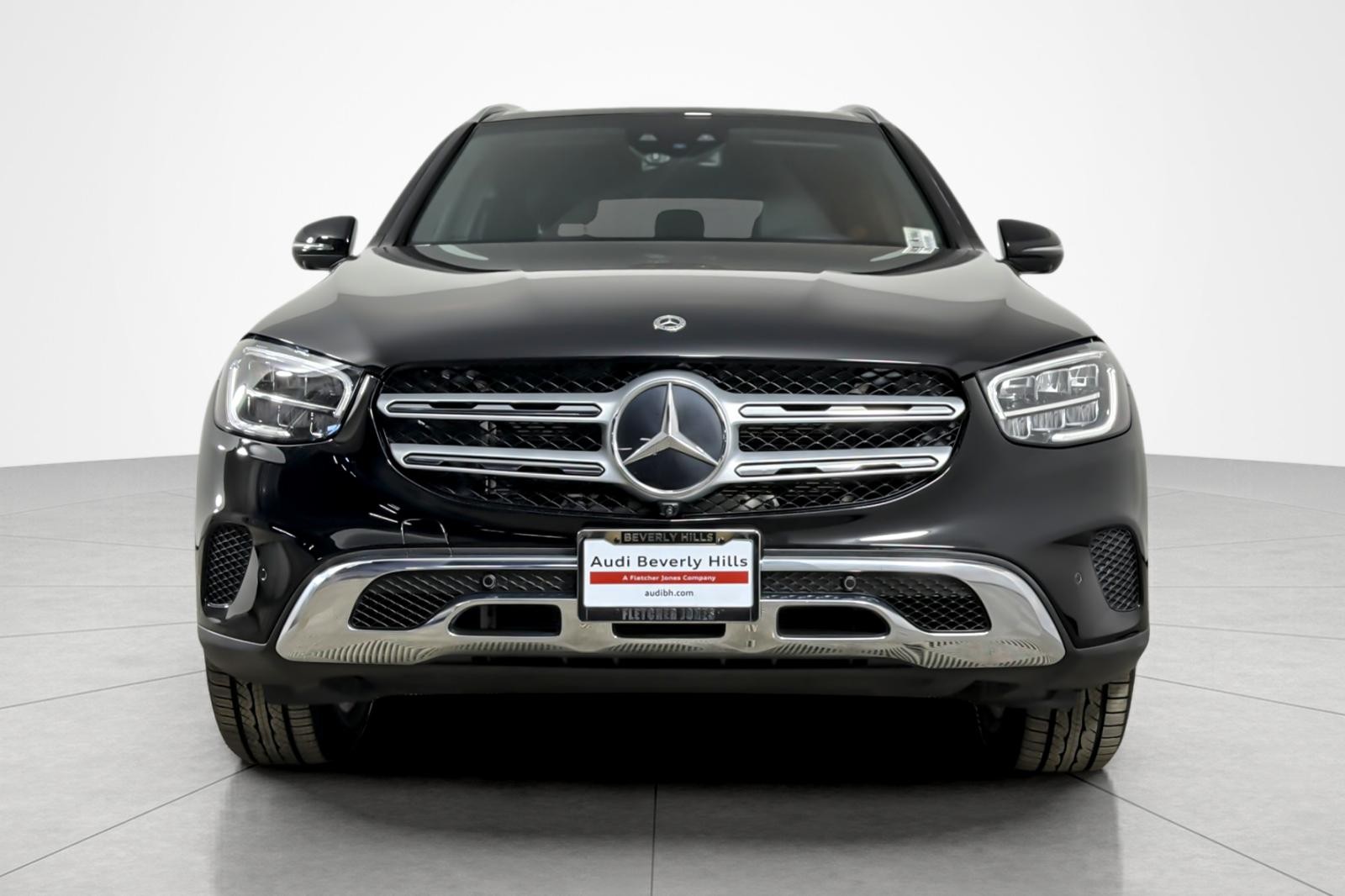 Used 2022 Black Mercedes-Benz GLC 300 SUV image 8