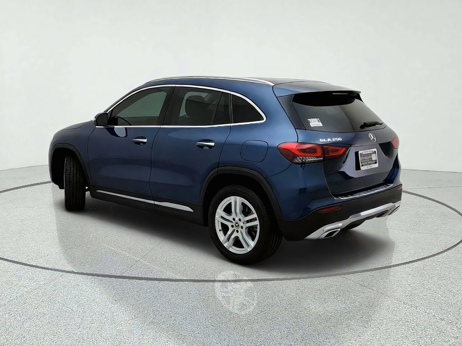 Used 2021 Denim Blue Metallic Mercedes-Benz GLA 250 image 12