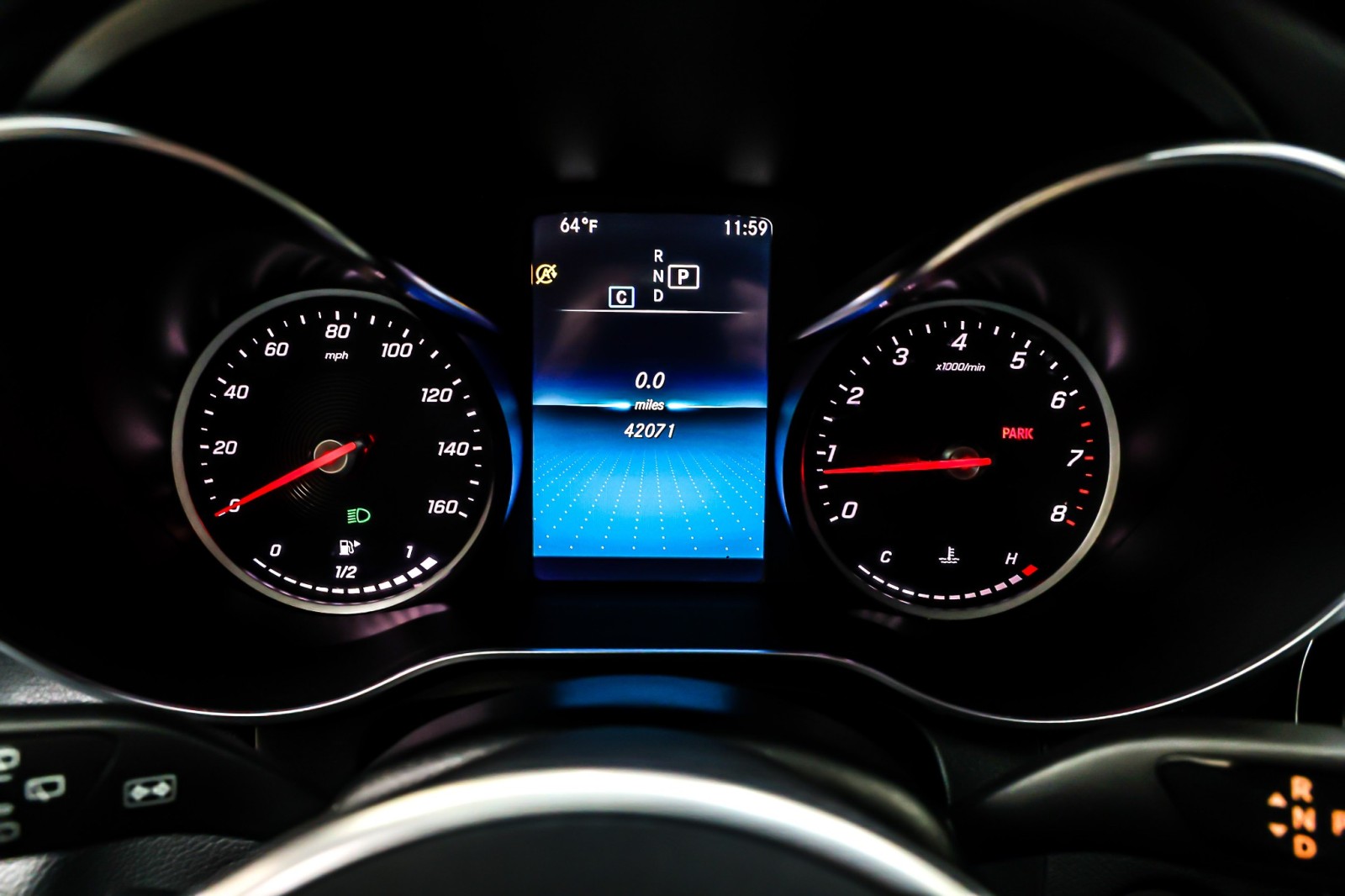 Used 2022 Graphite Grey Metallic Mercedes-Benz GLC 300 image 20