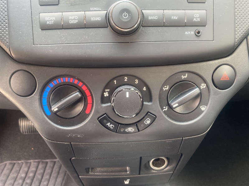 2011 Chevrolet Aveo LS LOW MILES 18,766 in , 