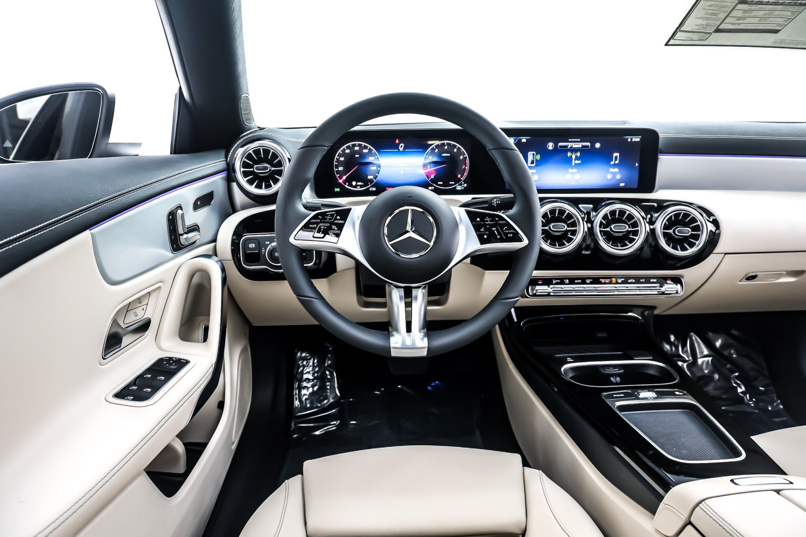 New 2026 Polar White Mercedes-Benz CLA 250 image 4