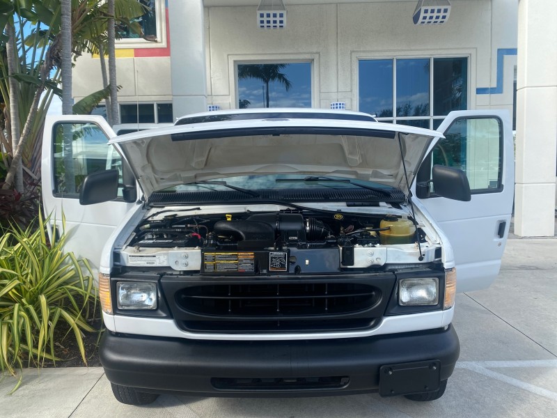 2000 Ford Econoline Cargo Van LOW MILES 68,046 in , 