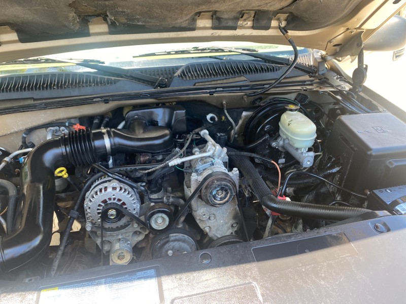 2005 GMC Sierra 1500 LOW MILES 83837 AC NO ACCIDENTS in ,