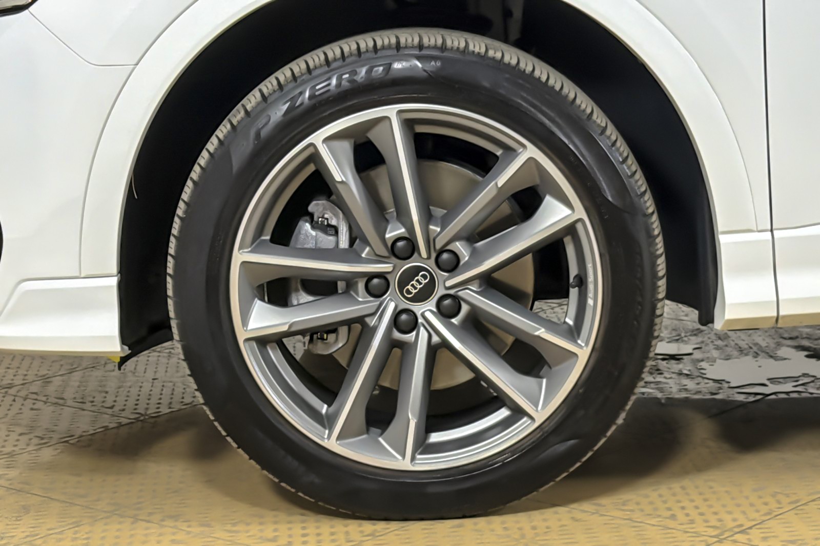 Used 2022 Ibis White Audi S line Premium 45 TFSI quattro image 24