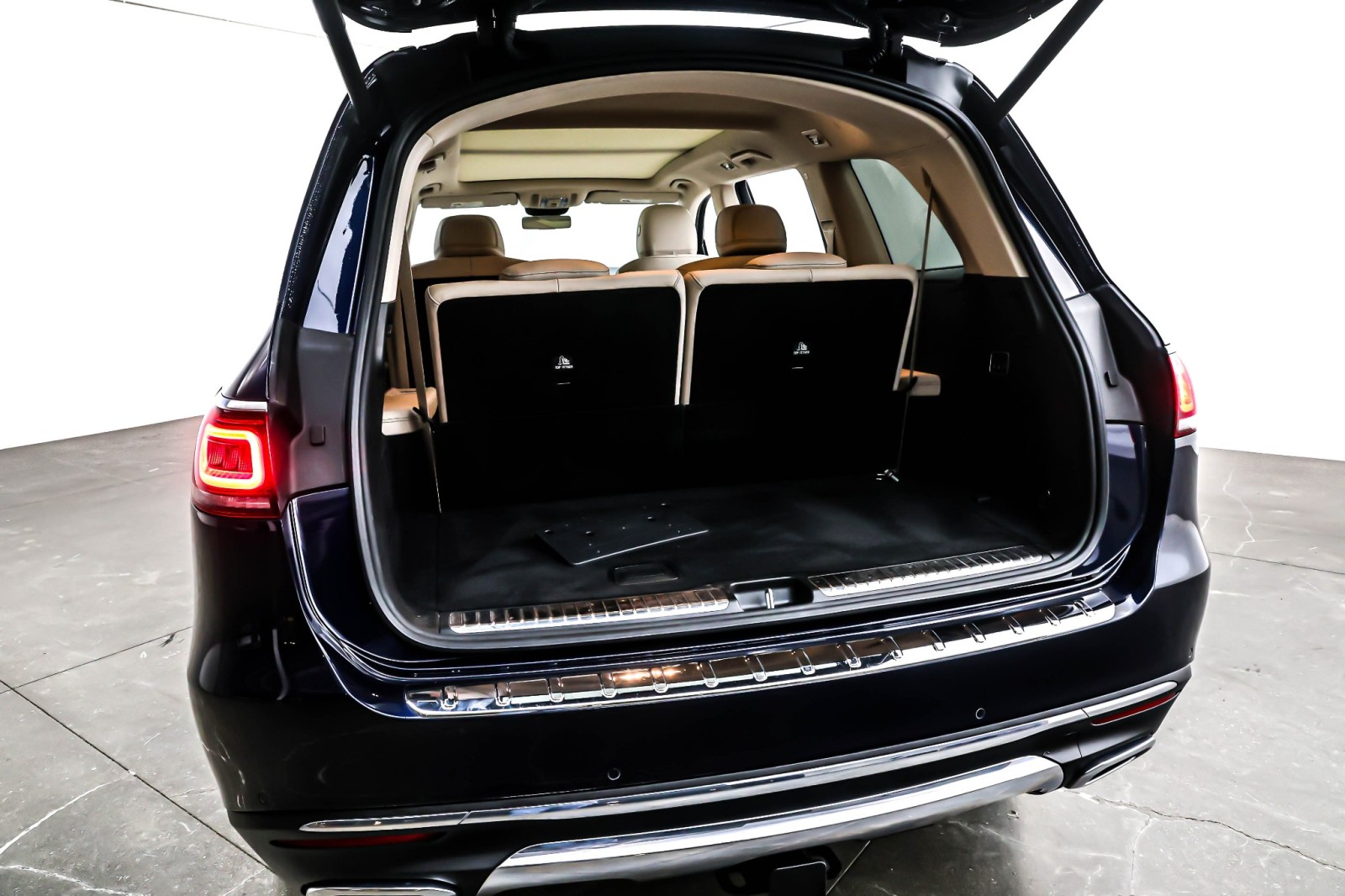 Used 2022 Lunar Blue Metallic Mercedes-Benz GLS 450 4MATIC® SUV image 22