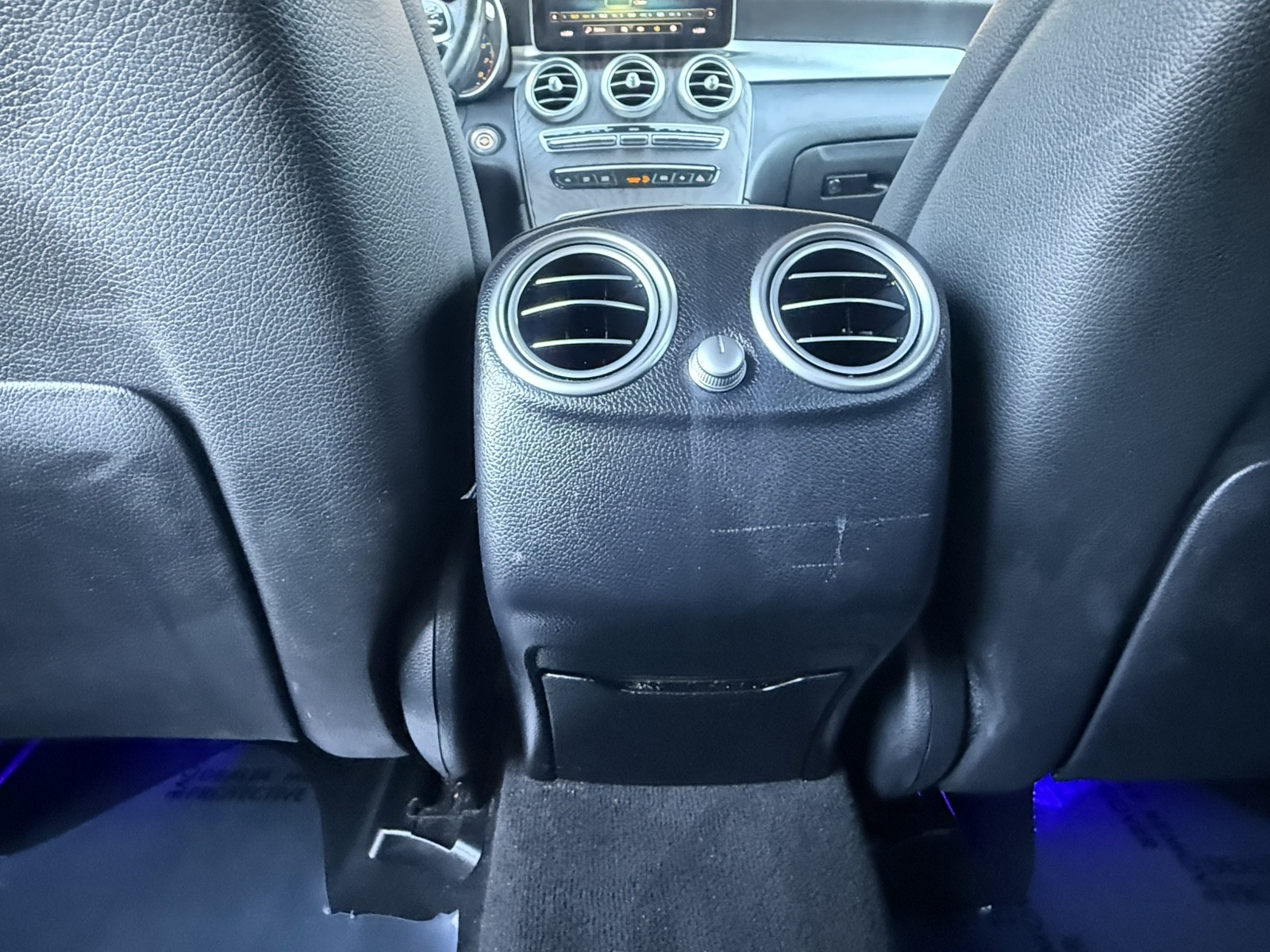 2021 Mercedes-Benz GLC-Class - $18,277