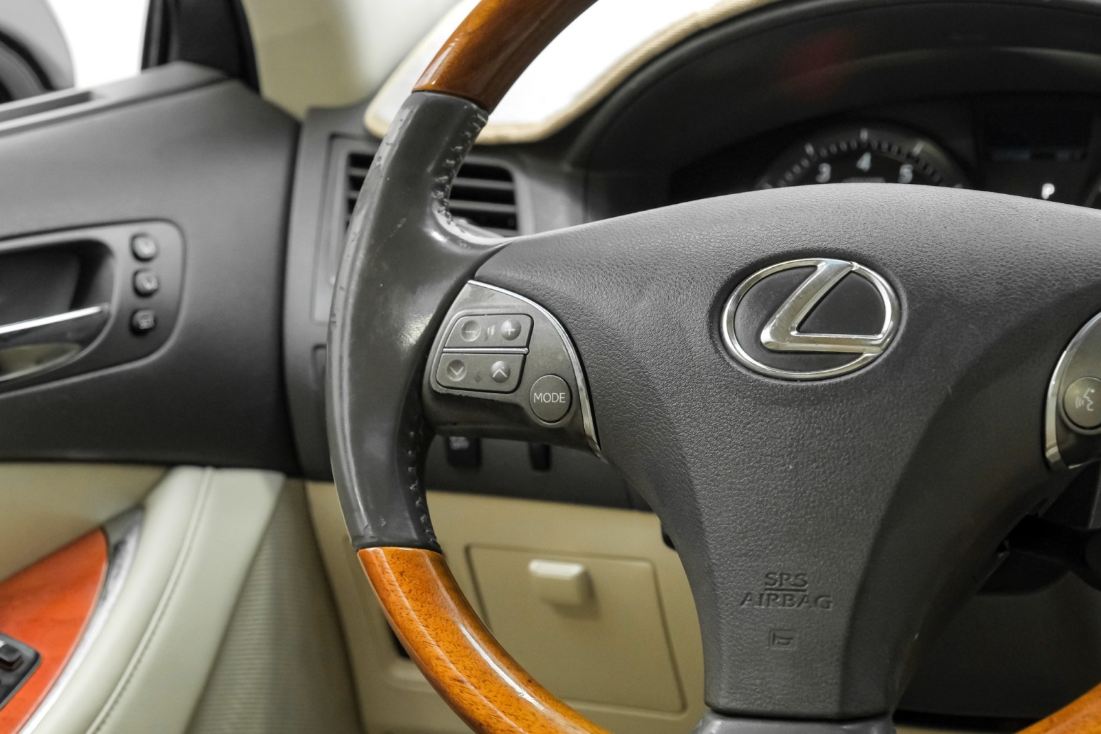 2010 Lexus ES 350  17