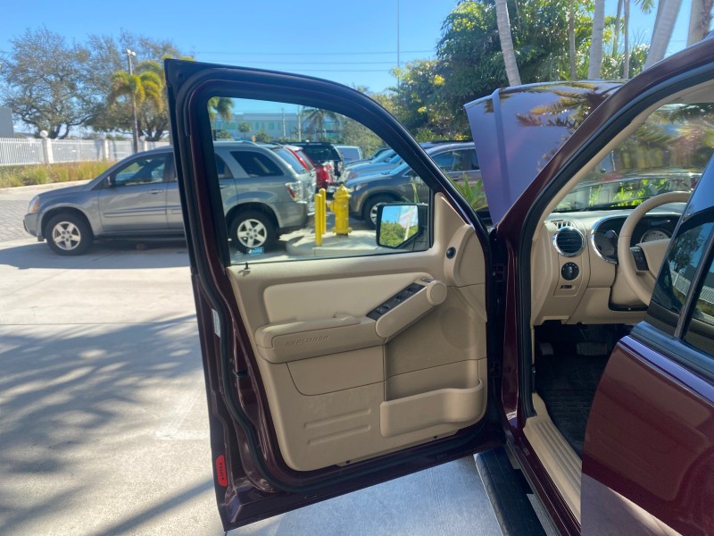 2008 Ford Explorer Sport Trac Limited LOW MILES 49,936 in , 