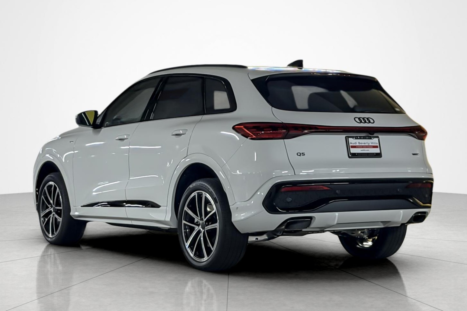 New 2026 Glacier White Metallic Audi Premium 2.0 TFSI quattro image 4