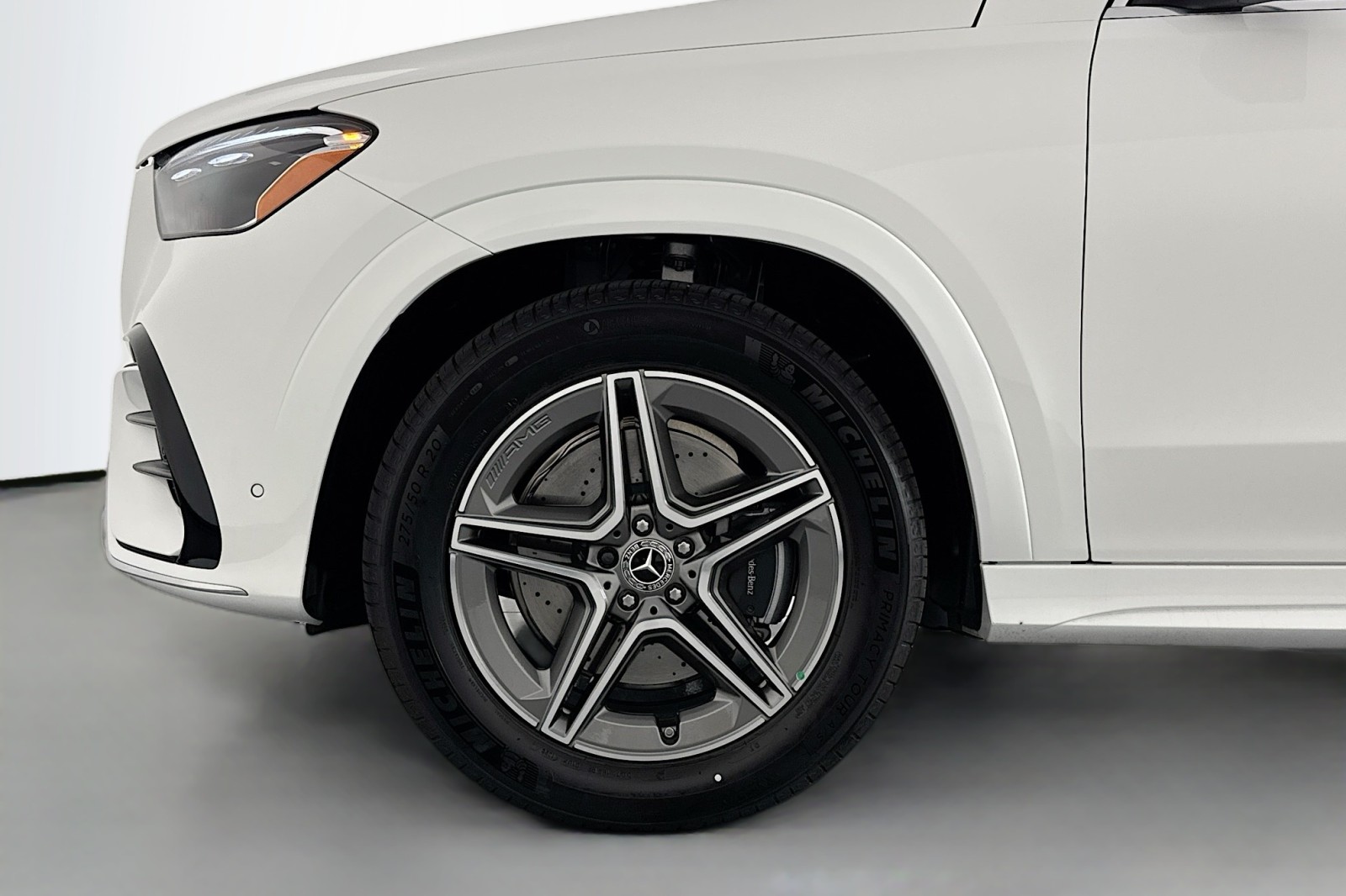 New 2026 Polar White Mercedes-Benz GLE 450 4MATIC® SUV image 9