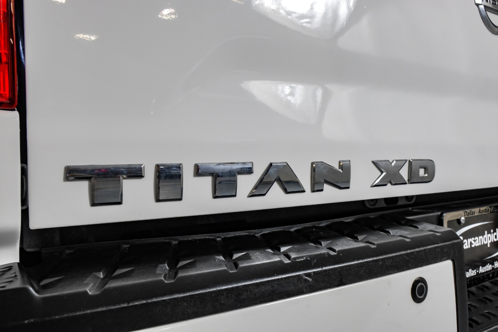 2018 Nissan Titan XD SV 41