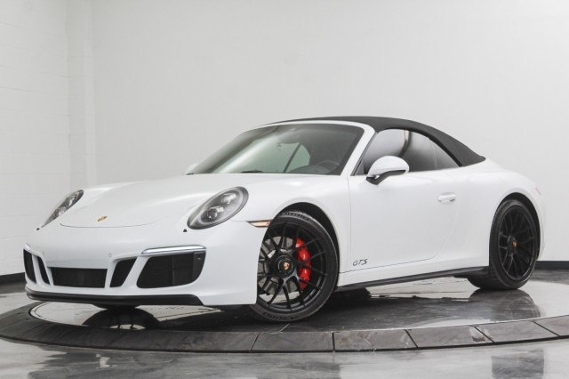 2018 Porsche 911 Carrera GTS 9