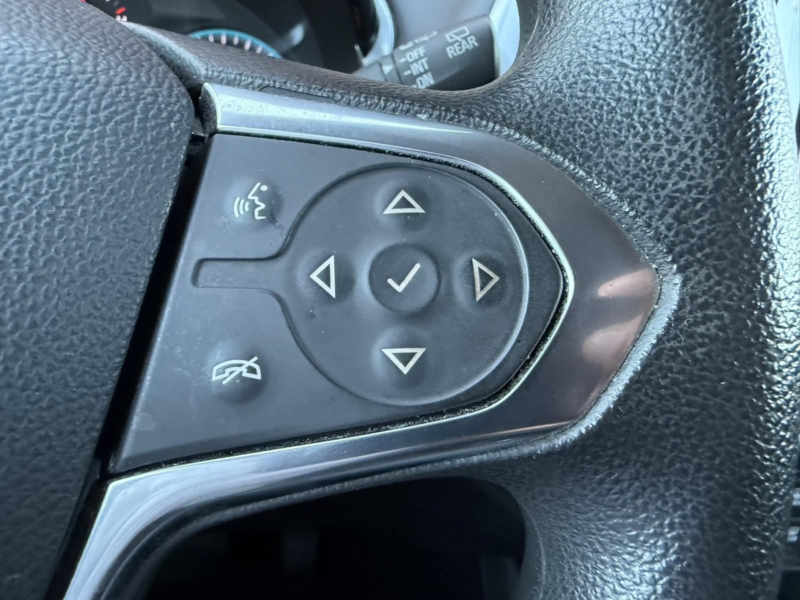 2020 Chevrolet Traverse - $18,977