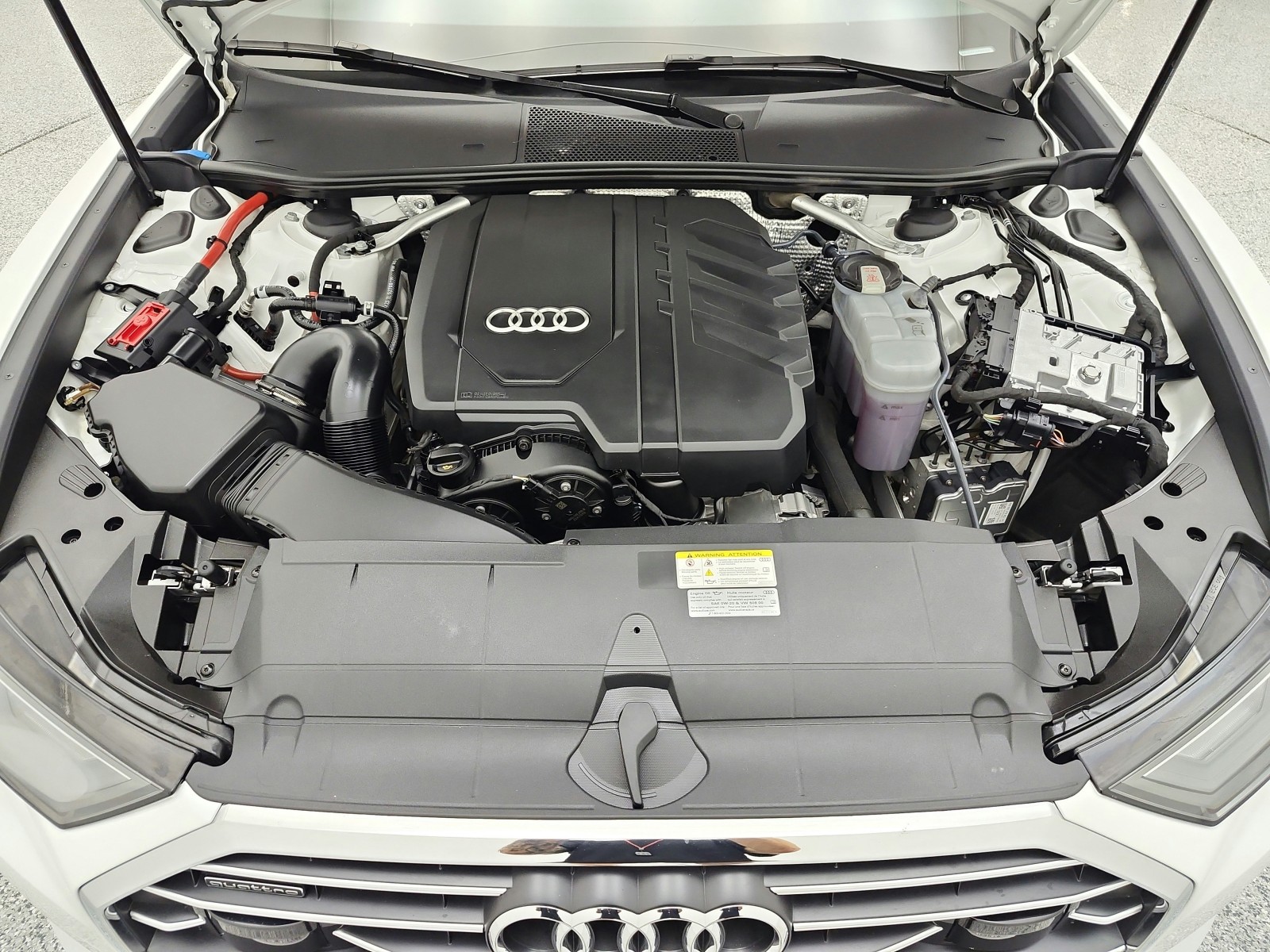 Used 2023 Ibis White Audi Premium image 17