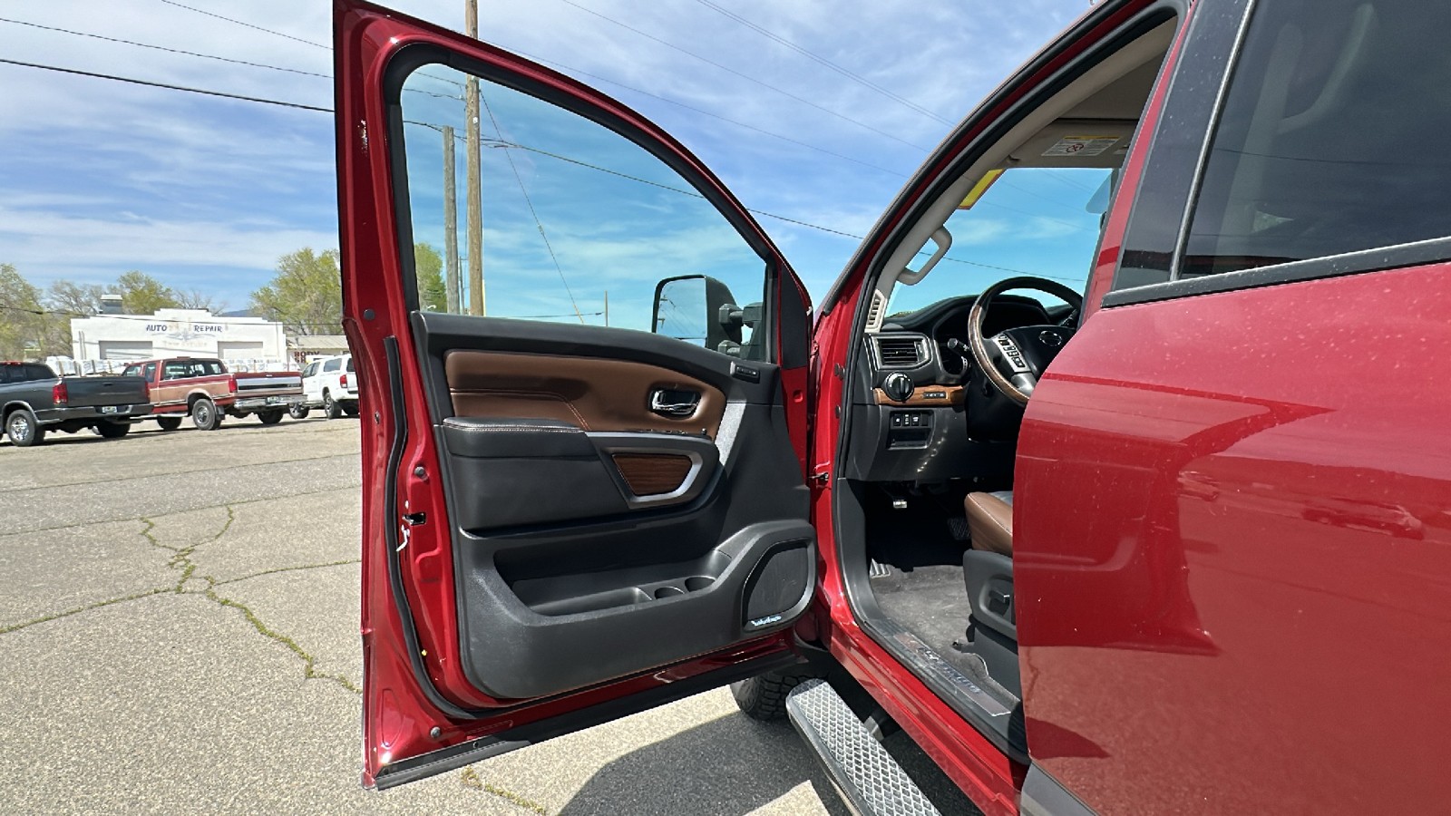 2017 Nissan Titan XD Platinum Reserve 18