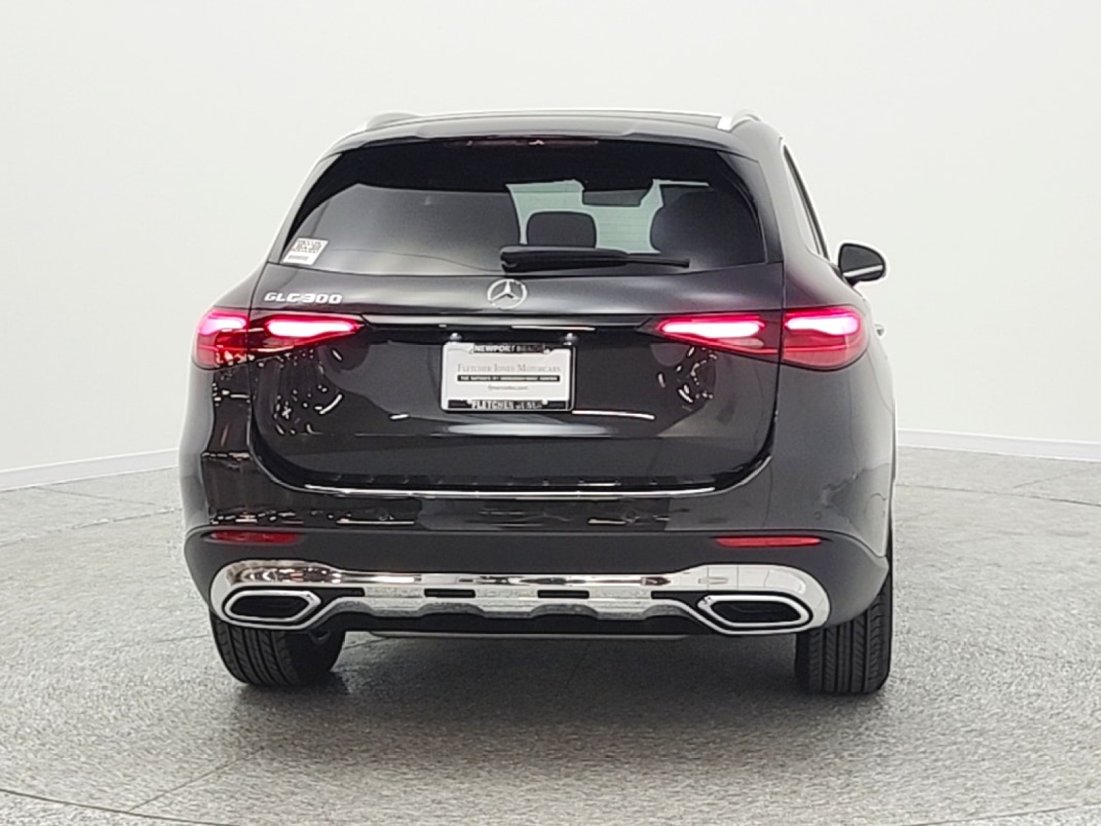 New 2026 Graphite Grey Metallic Mercedes-Benz GLC 300 image 6