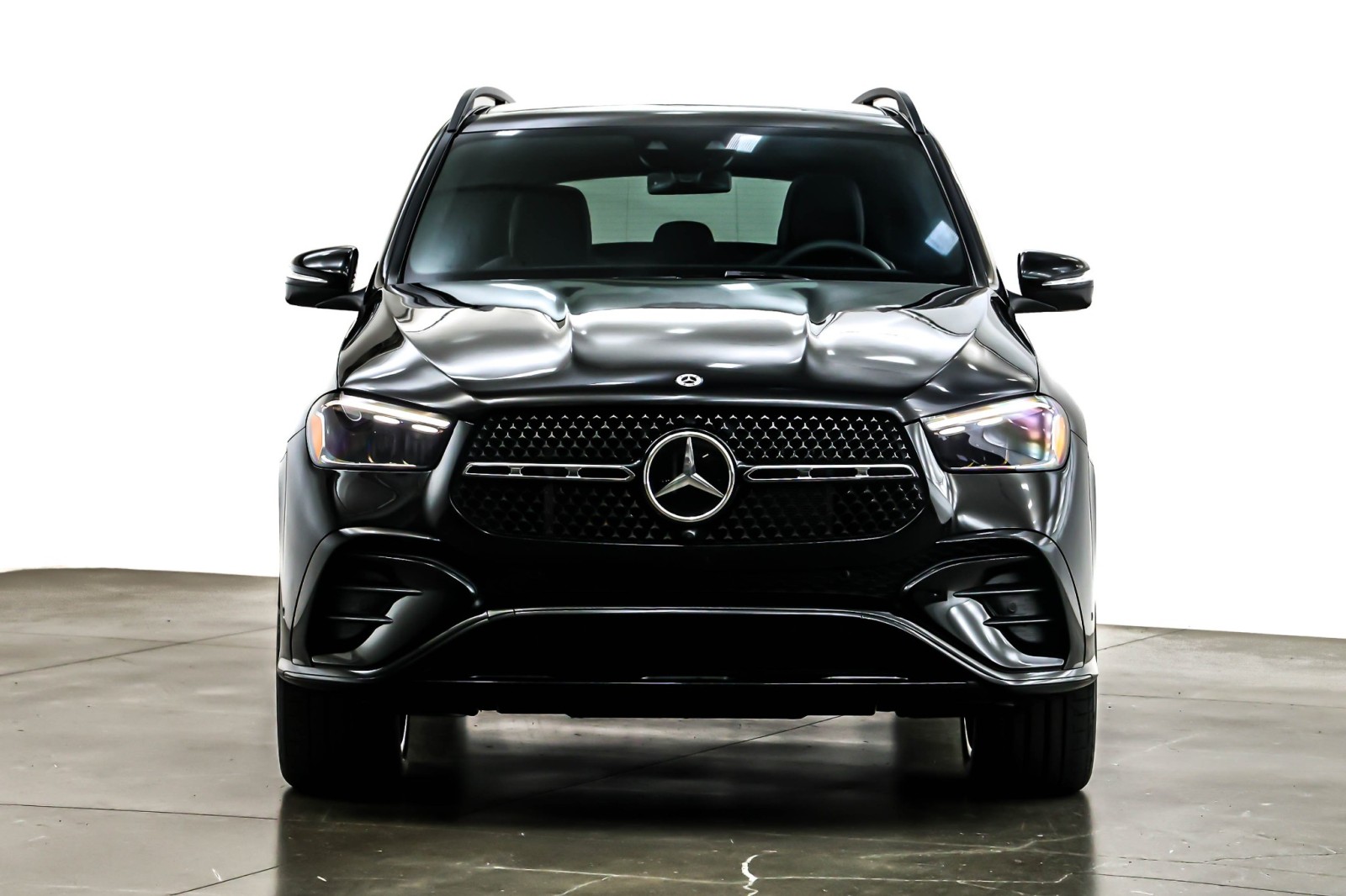 New 2026 Obsidian Black Metallic Mercedes-Benz GLE 580 image 2