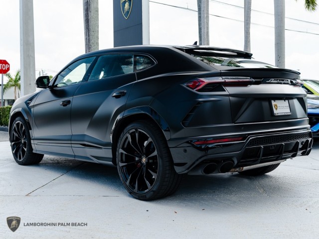 2021 Lamborghini Urus  in , 