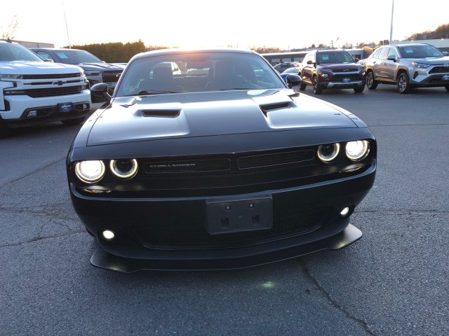 2017 Dodge Challenger SXT Plus 3