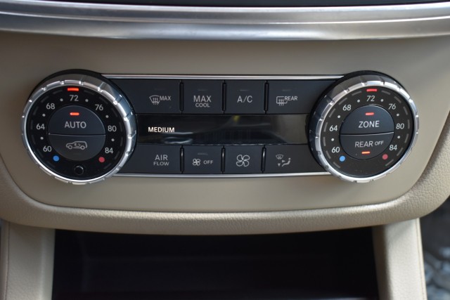 2016 Mercedes-Benz GL550 4MATIC AWD Driver Assistance Pkg Panorama Sunroof Power E 22