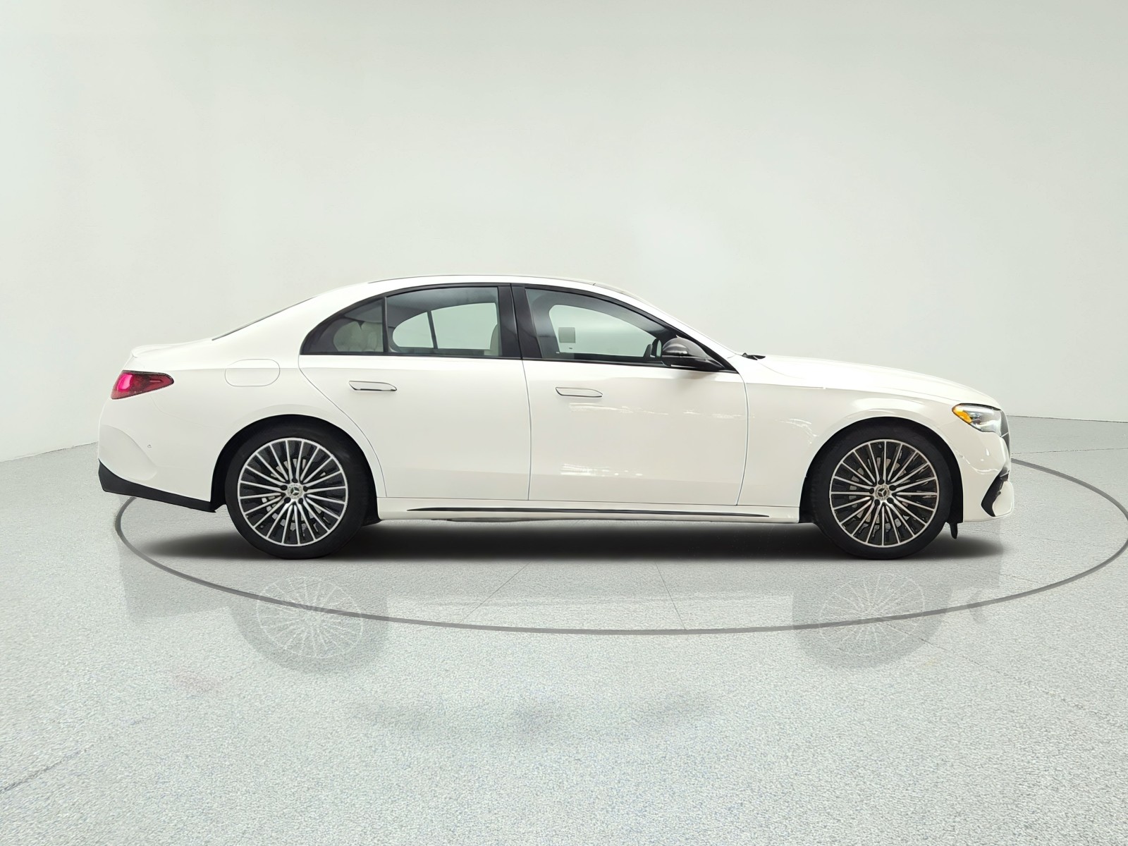 New 2027 Polar White Mercedes-Benz E 350 RWD Sedan image 4
