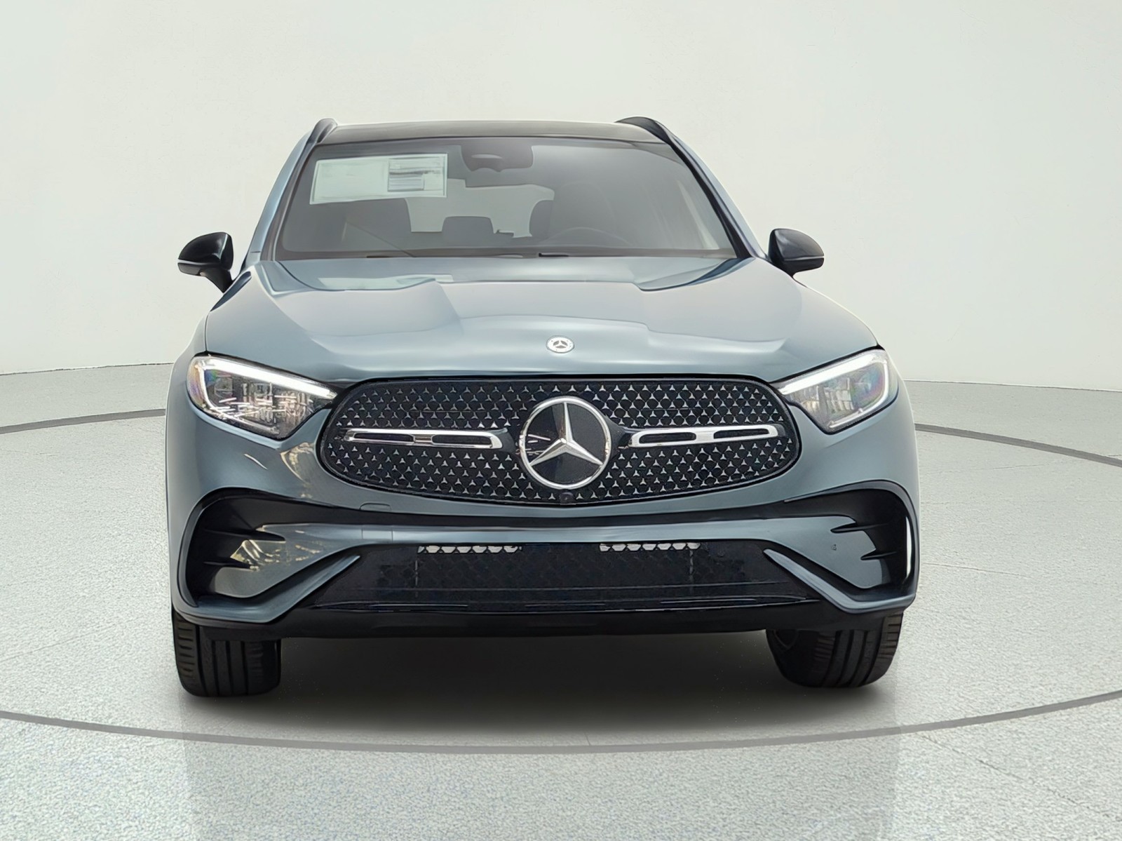 New 2027 Verde Silver Metallic Mercedes-Benz GLC 300 SUV image 2