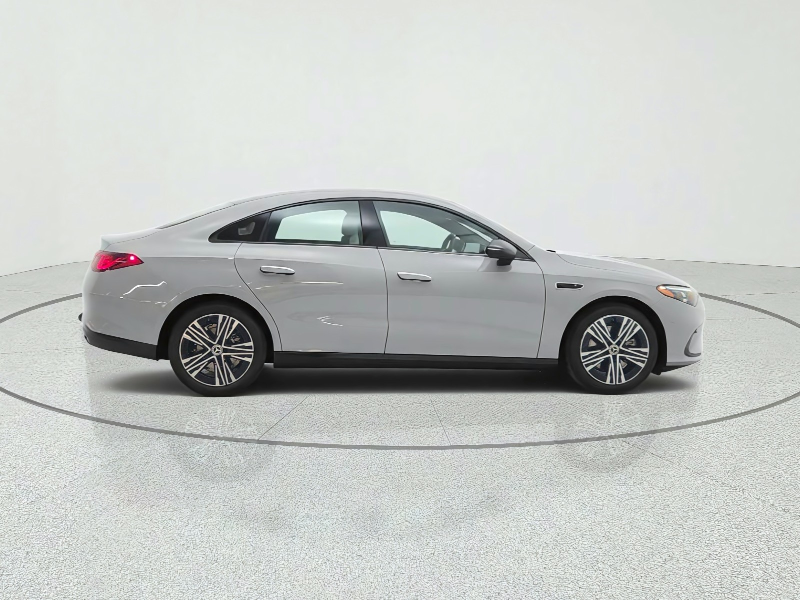 New 2027 MANUFAKTUR Alpine Grey Mercedes-Benz CLA 220 Hybrid FWD image 4