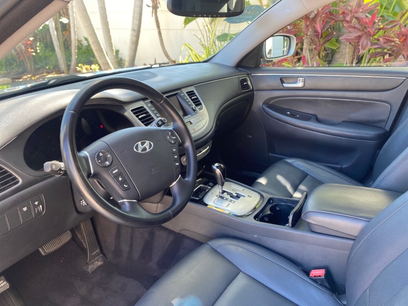 2012 Hyundai Genesis 3.8L SUNROOF PREM PKG in , 