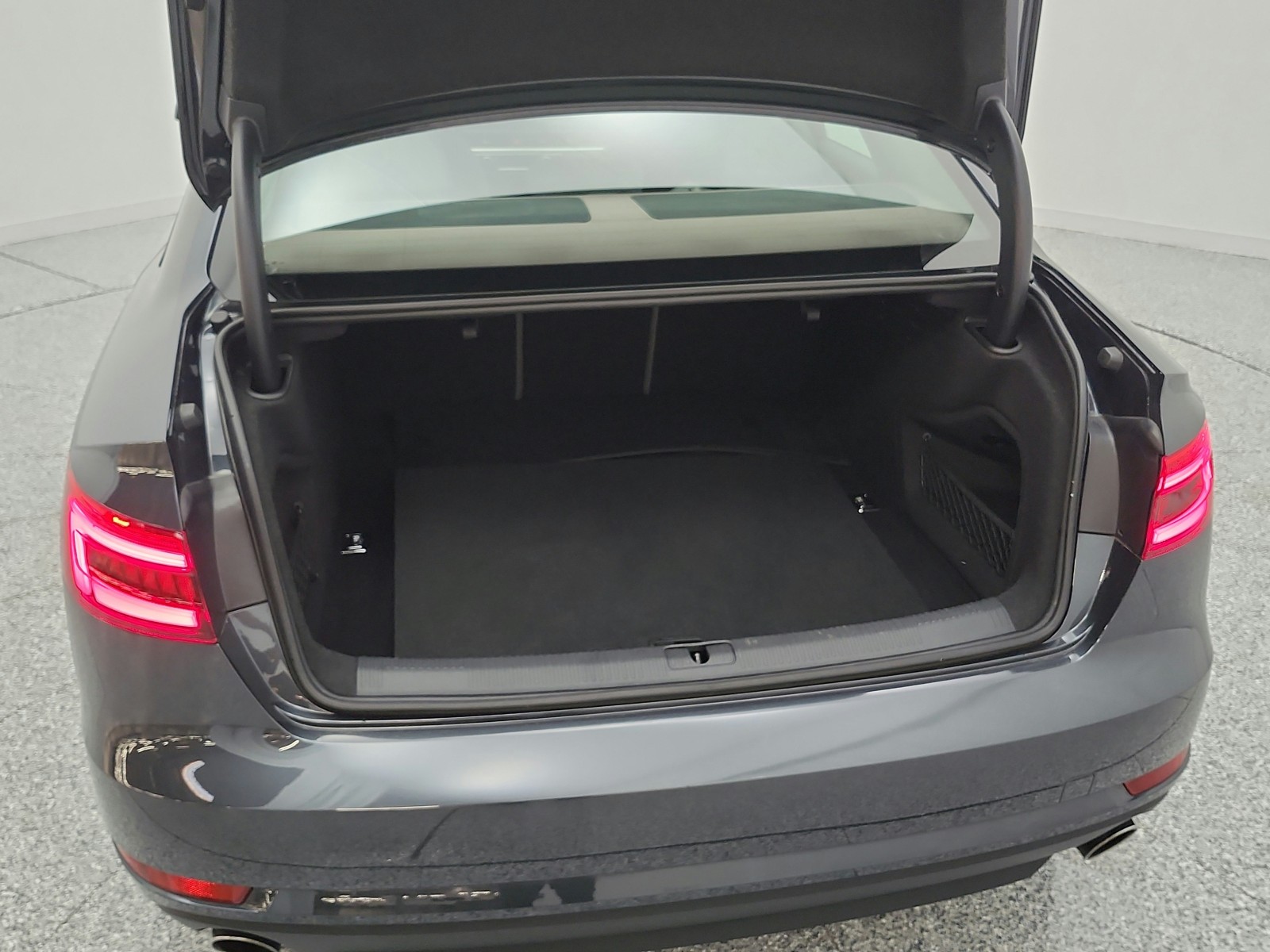 Used 2017 Manhattan Gray Metallic Audi 2.0 TFSI Auto ultra Premium FWD image 21