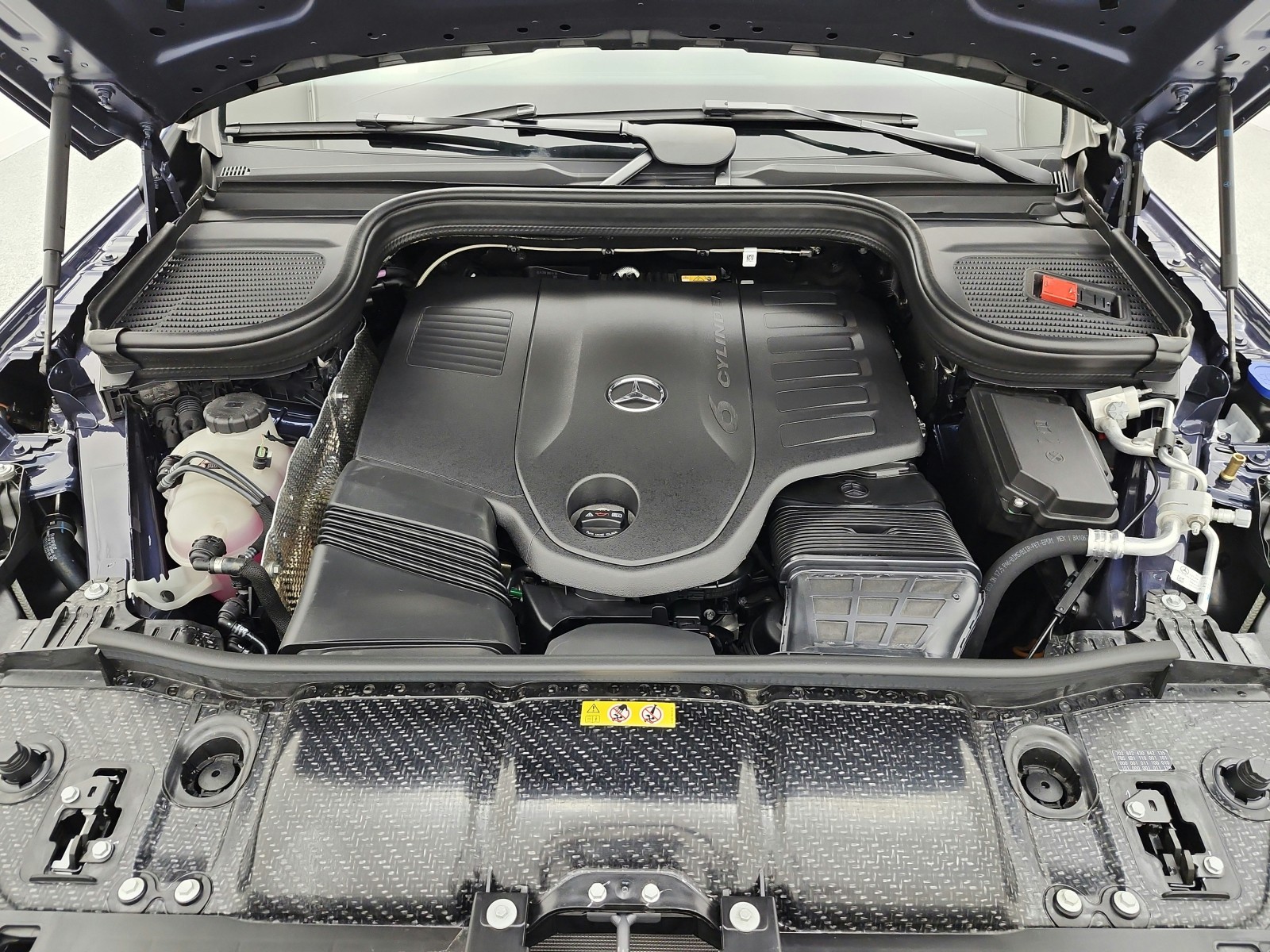 New 2026 Twilight Blue Metallic Mercedes-Benz GLE 450 image 12