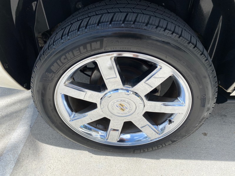 2010 Cadillac Escalade SUNROOF NAV Premium LOW MILES 66,933 in ,