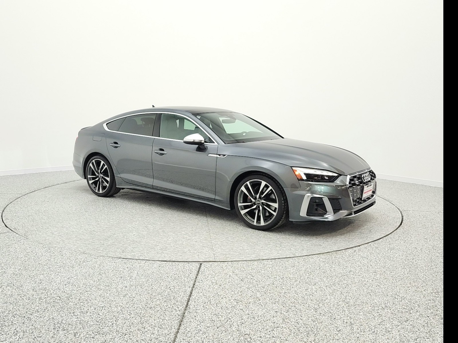 Used 2023 Daytona Gray Pearl Effect Audi Premium Plus 3.0 TFSI quattro image 3