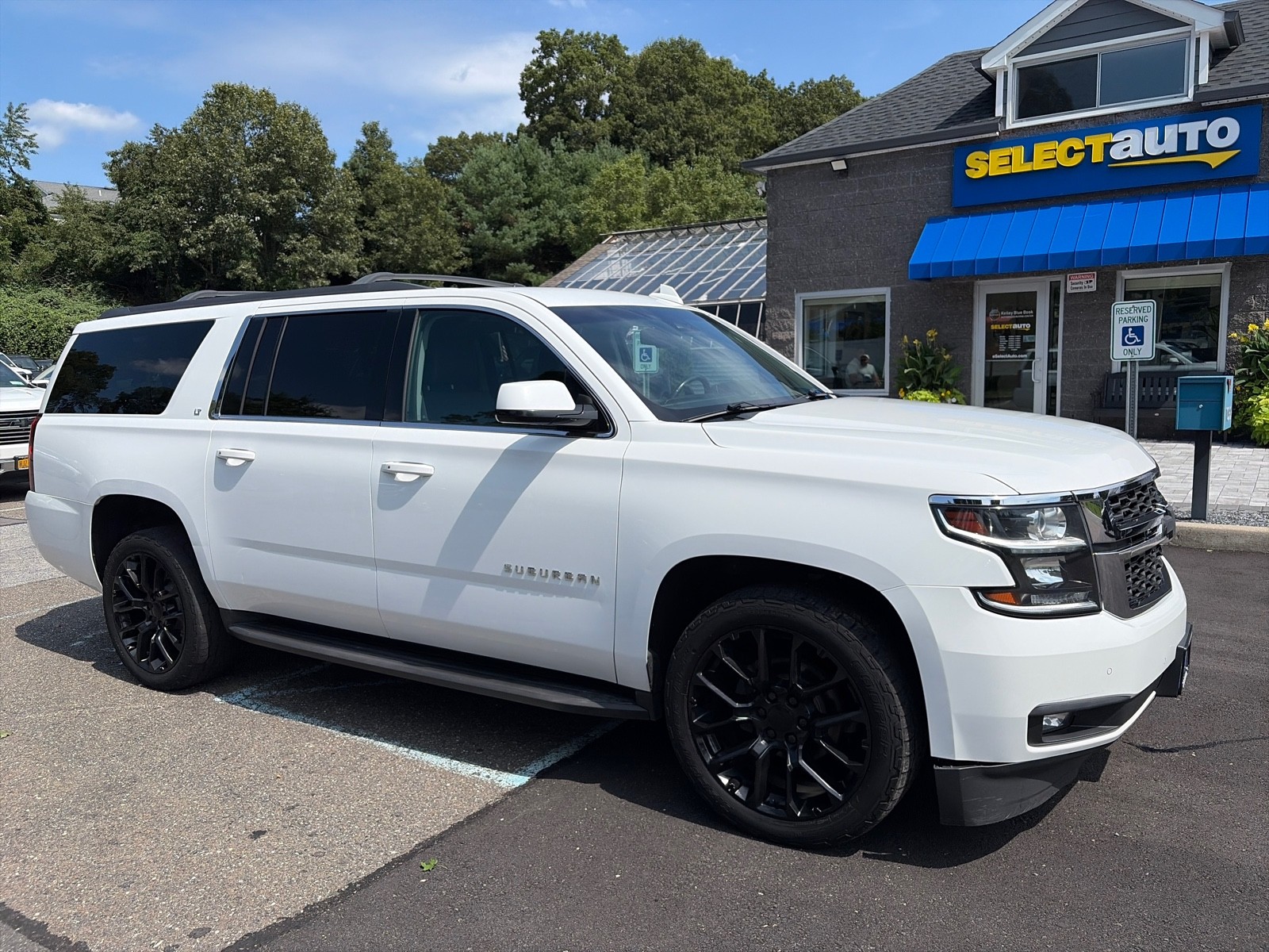 2017 Chevrolet Suburban LT