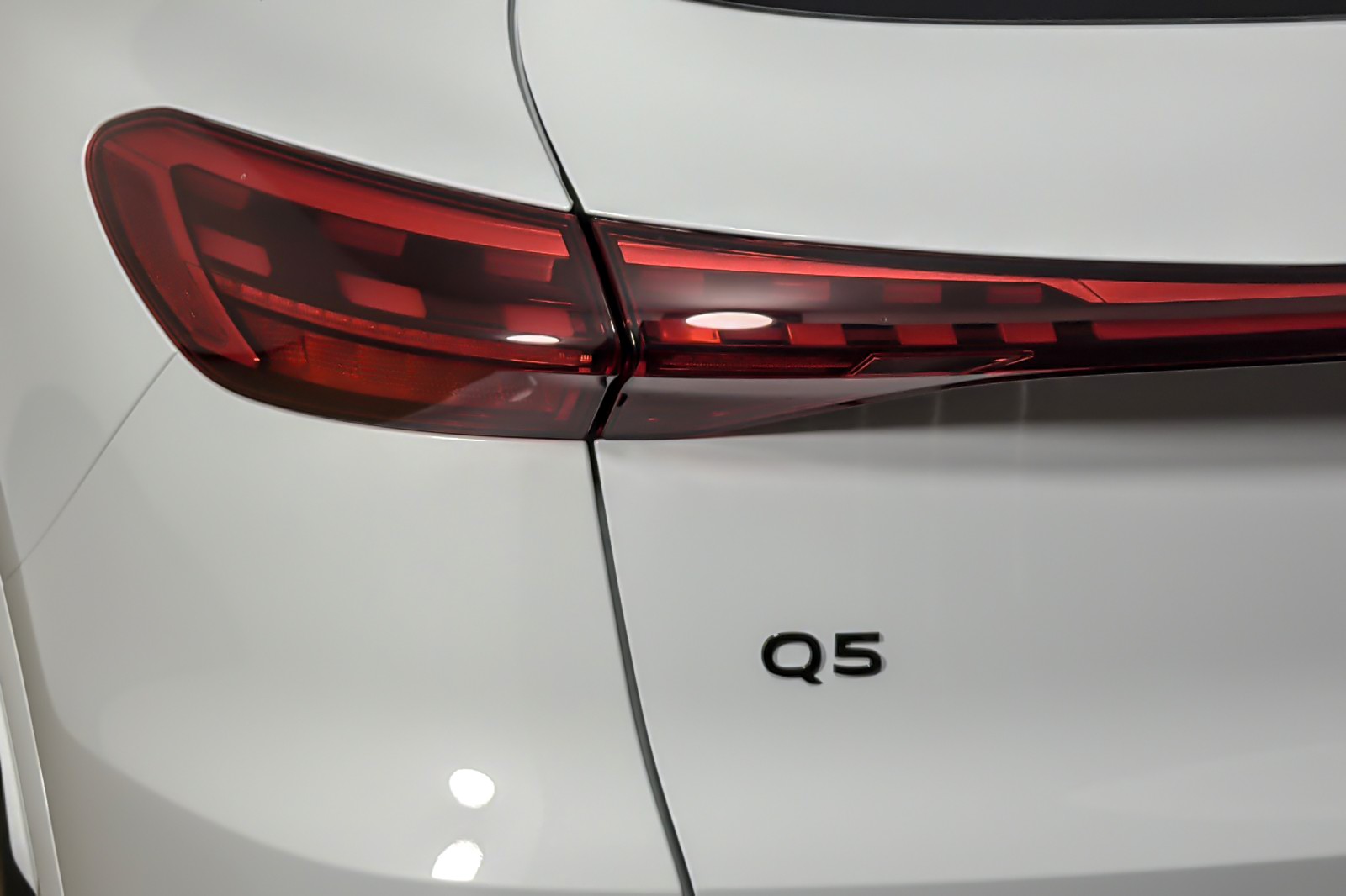 New 2026 Glacier White Metallic Audi Premium 2.0 TFSI quattro image 27