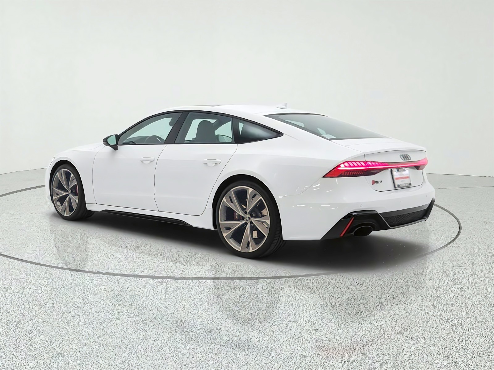 Used 2023 Glacier White Metallic Audi 4.0 TFSI quattro image 7
