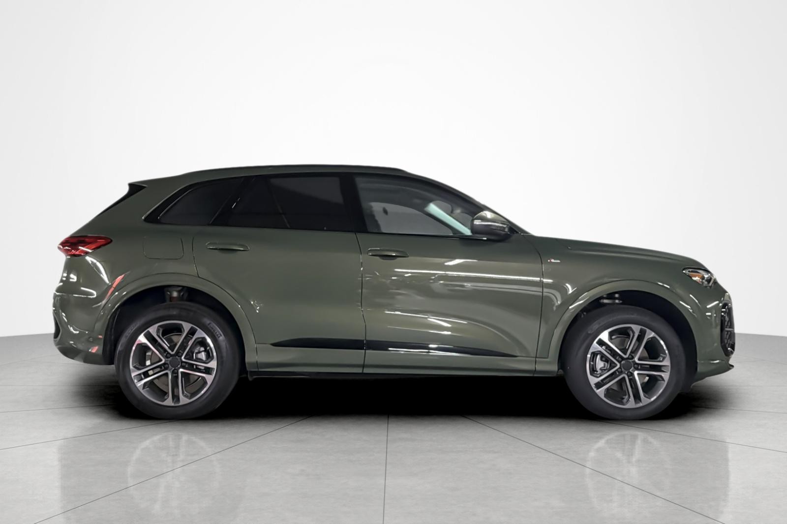 New 2026 District Green Metallic Audi Premium 2.0 TFSI quattro image 7