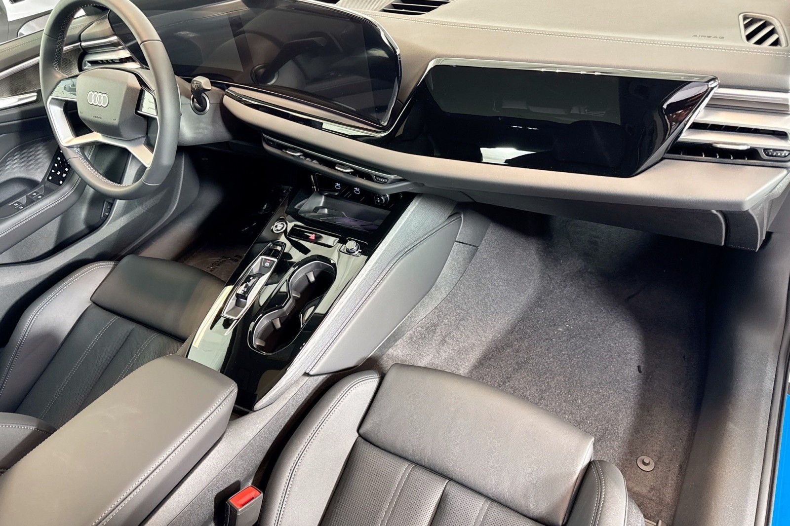 New 2025 Glacier White Metallic Audi Premium Plus 2.0 TFSI quattro image 25