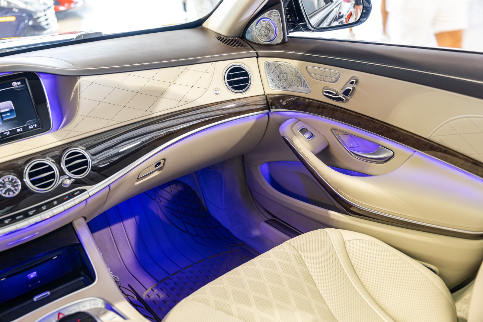Used Car 2016 Mercedes-benz S-class  Maybach S 600 - One Owner - Ruby Black Paint - Executive Rear Seat Package Plus For Sale Under $70,000 In Boerne, Texas