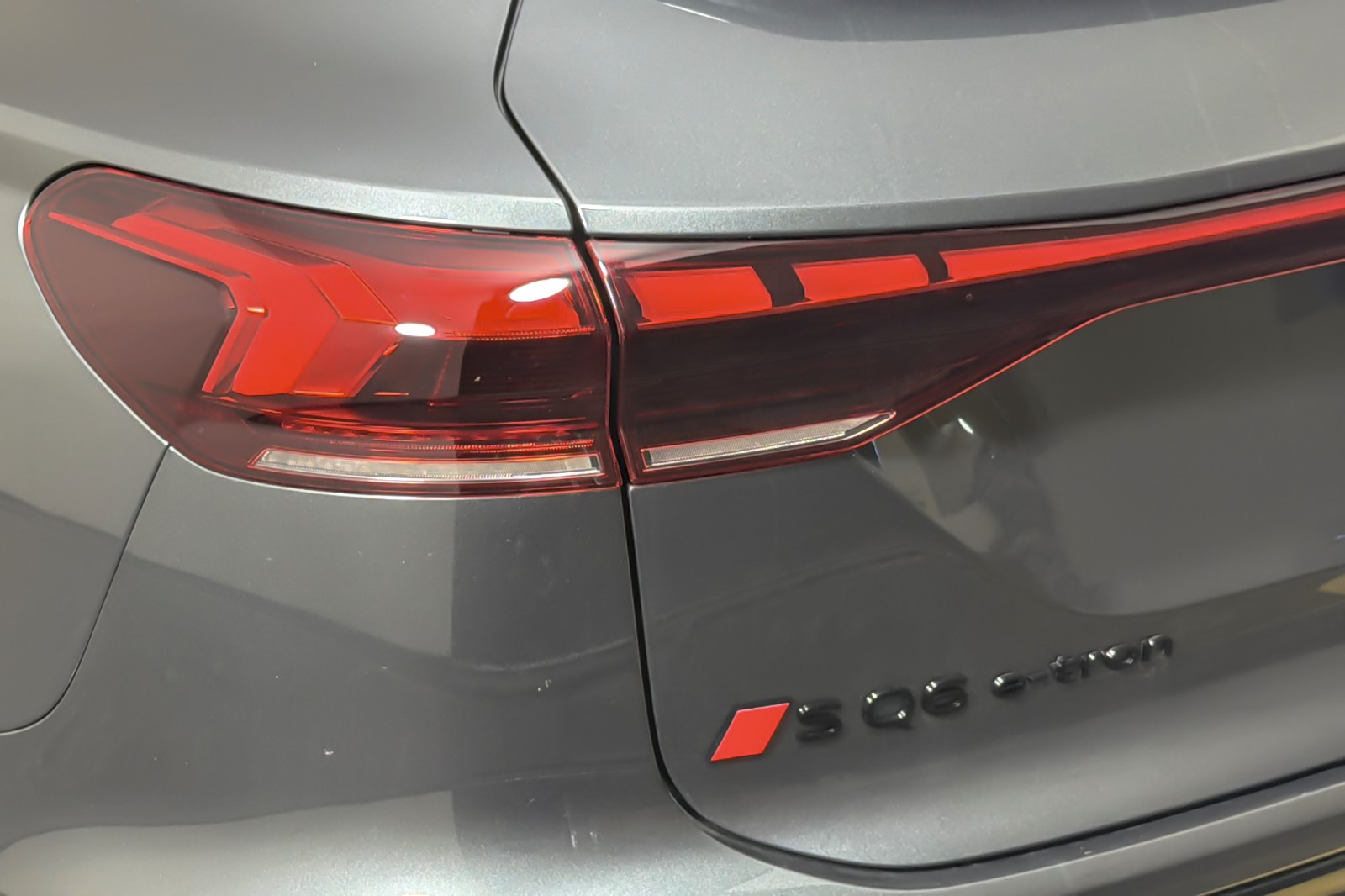 New 2027 Daytona Gray Pearl Effect Audi Premium Plus quattro image 26