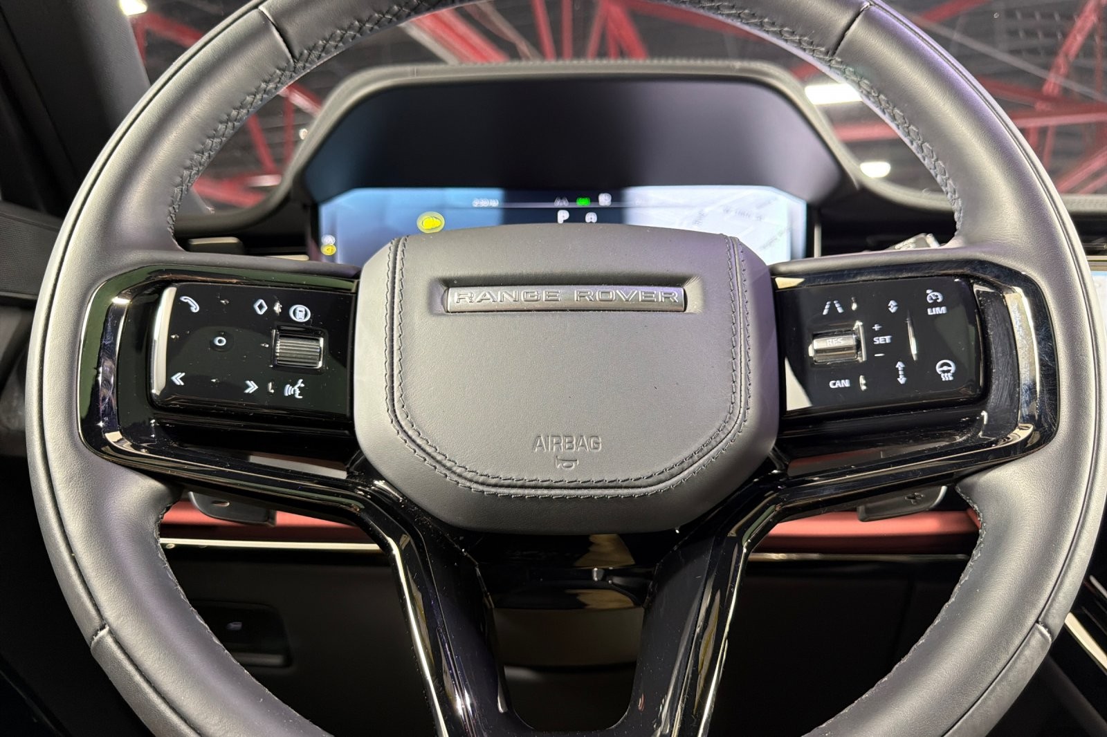 Used 2025 Fuji White Land Rover P400 Dynamic SE image 23